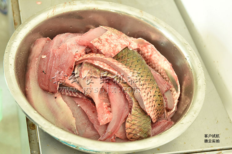 ���õ��~�K